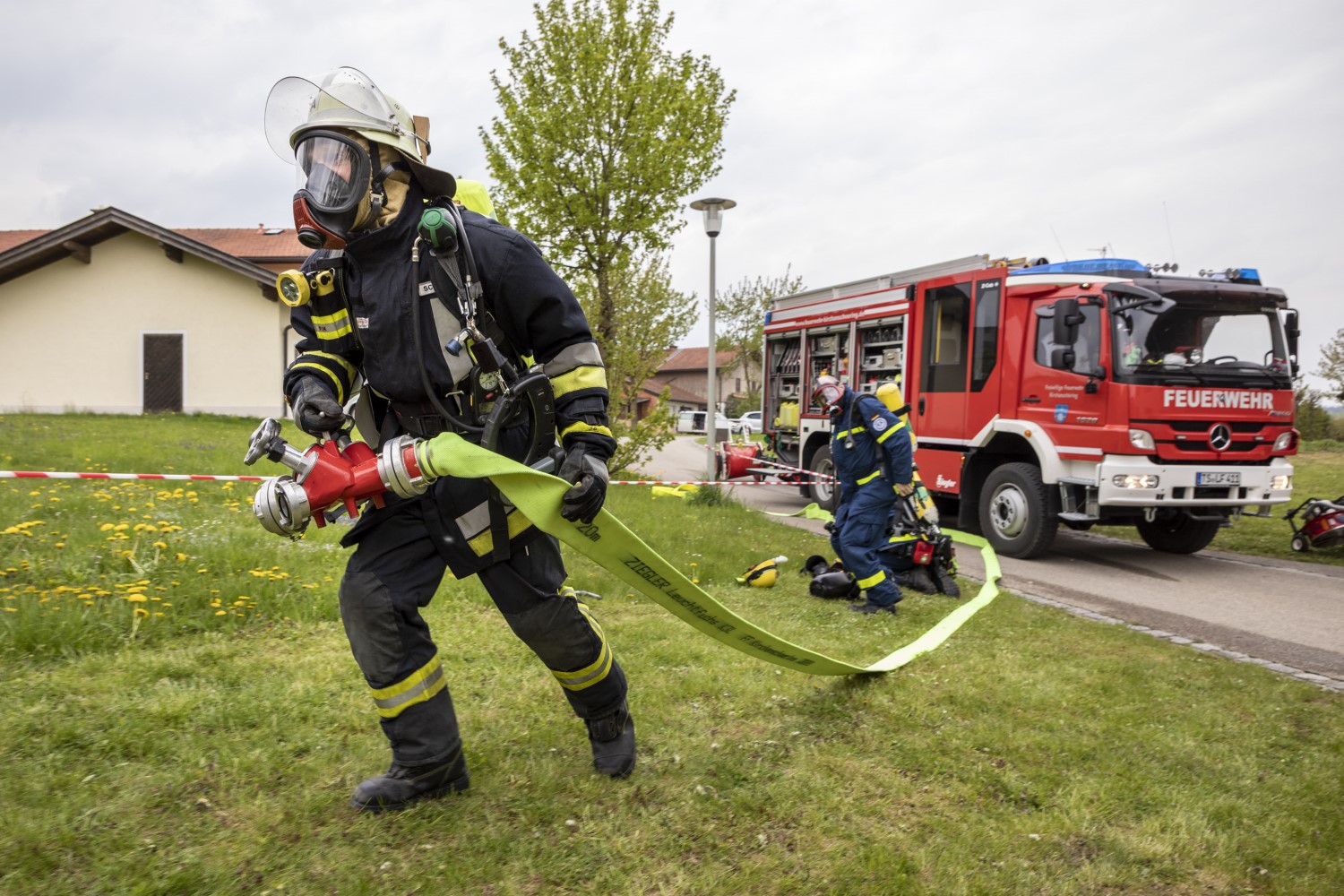 Übungsnachmittag der Feuerwehren und Hilfsorganisationen in Törring