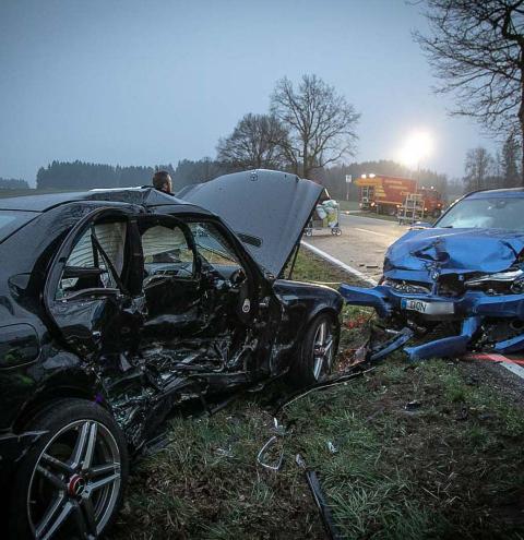 Wonneberg – schwerer Unfall bei Überholmanöver